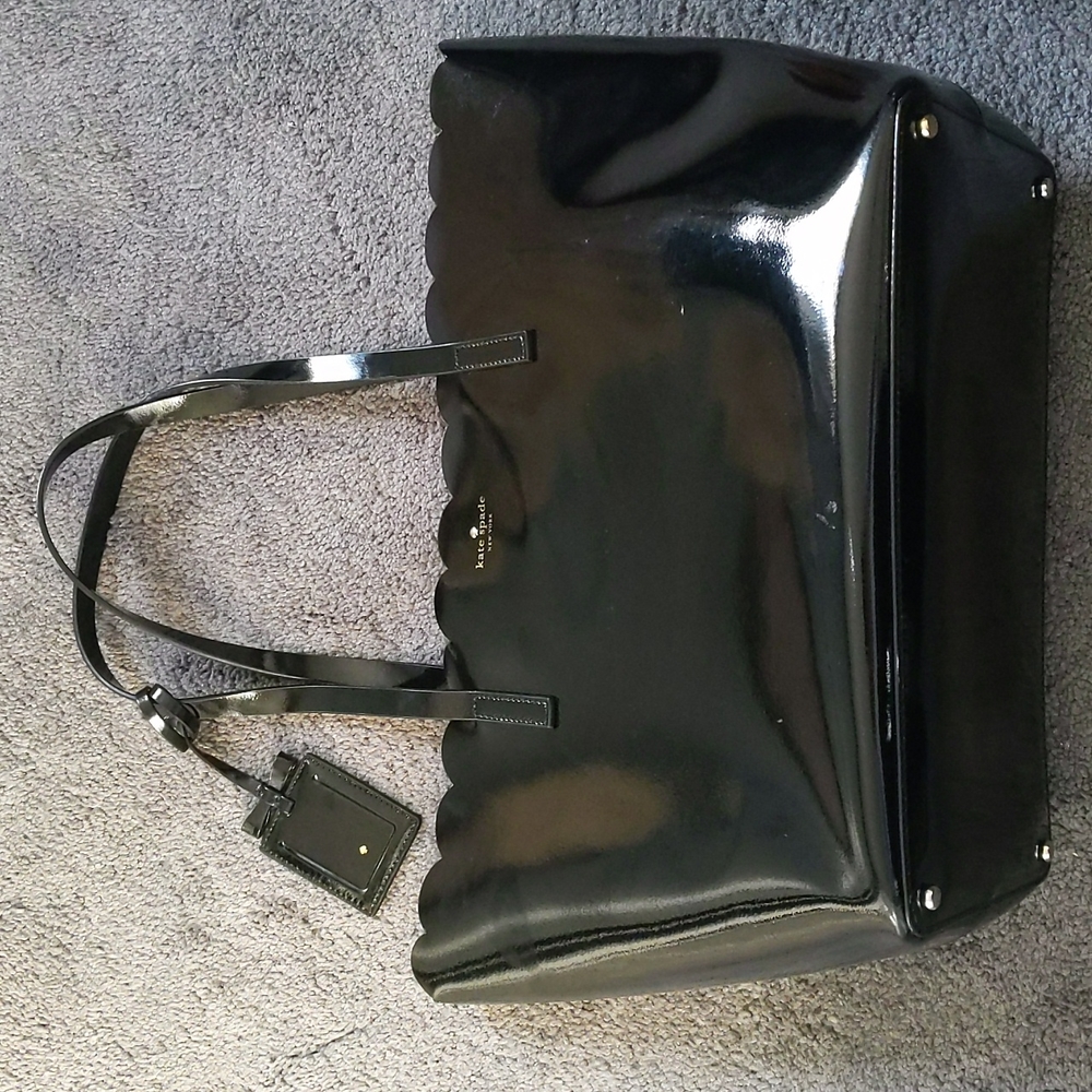 Kate Spade scalloped edge bucket tote bag